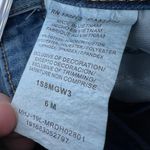 Lee  Riders Mid Rise Capri Blue Jeans Womens 6M Denim Casual Summer Everyday Photo 6