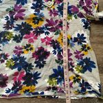 Habitat  Gray Floral V-Neck Top S Photo 1