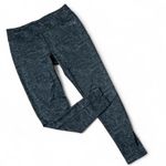 The North Face  Women's Gray Heathered Capri Athletic Leggings Photo 1