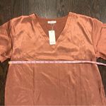 Ekouaer Elegant V-Neck Short Sleeve Top in Orange Photo 6