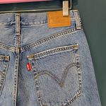 Levi's Ribcage Straight Ankle Jeans Photo 5