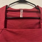 Beyond Yoga Heather Rib Frame Cropped pullover top in Red/Rosewood size small Photo 7