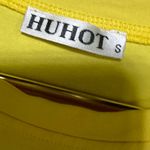 Yellow T Photo 10