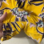Patagonia NWOT  Womens Baggies Yellow & Purple Floral Shorts - Size Medium Photo 5