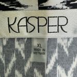 Kasper  Black White Geometric Ruched V-Neck Cap-Sleeve Blouse Size XL Photo 2