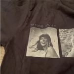 Taylor Swift  1989 OFFICIAL MERCH TSHIRT Poloroid Photo 1