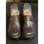 Clarks  Collection Mules‎ Clogs Shoes Size 8.5 Brown Soft Cushion Slip On Leather Photo 2