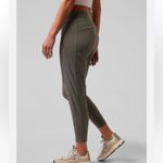 Athleta Trekkie North Olive Green Joggers Pants New with Tag W1290 Sz 12 Photo 2
