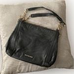 Michael Kors black leather shoulder bag. Photo 0