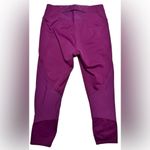 Athleta  Chaturanga Capri Athletic Legging Women’s Small Photo 4