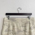 RipSkirt Hawaii Womens Skirt Wrap Camouflage Camo Beige Gray Size Large Photo 3