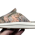 Clarks Women's 7.5 Breeze Shore Mule Olive Green Fern Leaves Photo 11