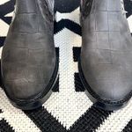 Jeffrey Campbell Edmond Leather Chelsea Ankle Boot Grey Multi Exotic Size 6 Photo 5