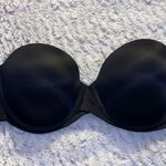 Black Strapless Bra Photo 0