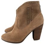 Vince Camuto Womens Fretzia Suede Perforated Ankle Boots Tan Block Heel Size 8M Photo 1