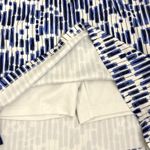 IZOD  Golf Athletic Straight Active Geometric White Blue Skirt Size Women's XS Photo 3