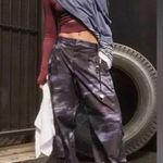 Free People  Movement Mesmerize Me Pants Navy Meadow Motion XSmall NWOT Photo 0