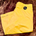 Dress Barn Tummy Control Capris lime green Photo 0