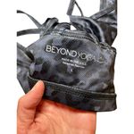 Beyond Yoga NWOT  Women Large Lux Atlas Bra Shimmery Navy Blue Black Animal Print Photo 6