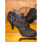 Kenneth Cole Unlisted  Shoe Heels Booties Boots Womens Black 9 M Zip Suede Photo 2