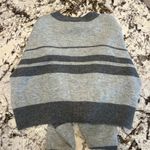 Topshop Cropped Sweater Photo 2