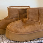UGG  Boots Photo 0
