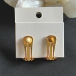 Vintage EUC light blue glass radiant cut clip earrings in goldtone setting Photo 1