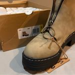Seven7  Zoe Platform Bootie Boots in Tan Size 9 new with box Photo 6