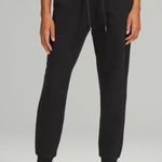 Lululemon  Scuba Joggers High-Rise Photo 0