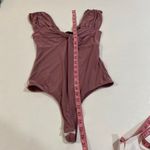 2 Saints Mauve Knot Front Bodysuit Women’s Medium Sleeveless Stretchy V Photo 4