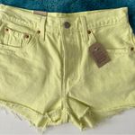 Levi's Levi’s Women’s Jean Shorts Size 28 Photo 3