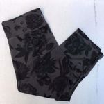 Lululemon 10 crop pants Photo 3