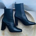 ZARA  Heeled Leather Ankle Boots  Photo 5