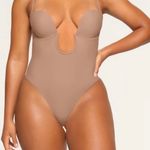 SKIMS  Bodysuit Deep Plunge Shapewear Sienna Medium Photo 0