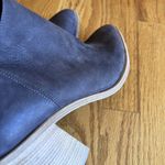 Vince Easton nubuck leather ankle boots Size 9M Brown Stacked Heel Date Night Photo 10