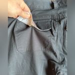 Gloria Vanderbilt  Black Cargo Capri Casual Pants Sz 4P Photo 6