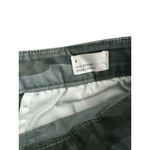 Gap  Women's Camo Girlfriend Khaki Shorts Size 2 Photo 3