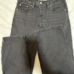 Levi's Ribcage Straight Ankle Jeans Photo 2