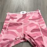 Zyia Active Light n Tight Pink Camo High Rise Cropped Leggings Size 4 Photo 9