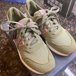 New Balance Shoe Photo 0