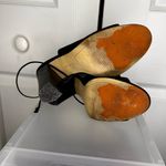 Tahari shoes Photo 3