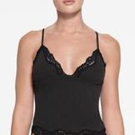 SKIMS Fits Everybody Lace Cami L Photo 1