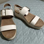 Giani Bernini  Cream Platform Sandals Photo 0