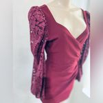 EXPRESS  edition Women’s dress size small new burgundy color puffy long sleeve Photo 3