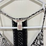 Arizona Jeans Arizona Jean Company Black and White Patterned Blouse Photo 1