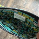 Vera Bradley Vera‎ Bradley - Island Bloom Cross Body Purse Photo 3