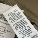 Chico's NWT Chico’s Cropped Pants Capri Size Medium 8 ( Chico’ Size 1 ) Taupe Photo 4