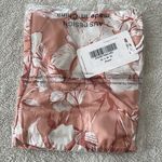 Hello Molly Selfie Leslie | Ladies Night Floral Dress Photo 5