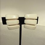 Chic Vintage Milk Glass and Gold Women's Earrings White Photo 1