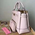 Michael Kors Set Photo 2